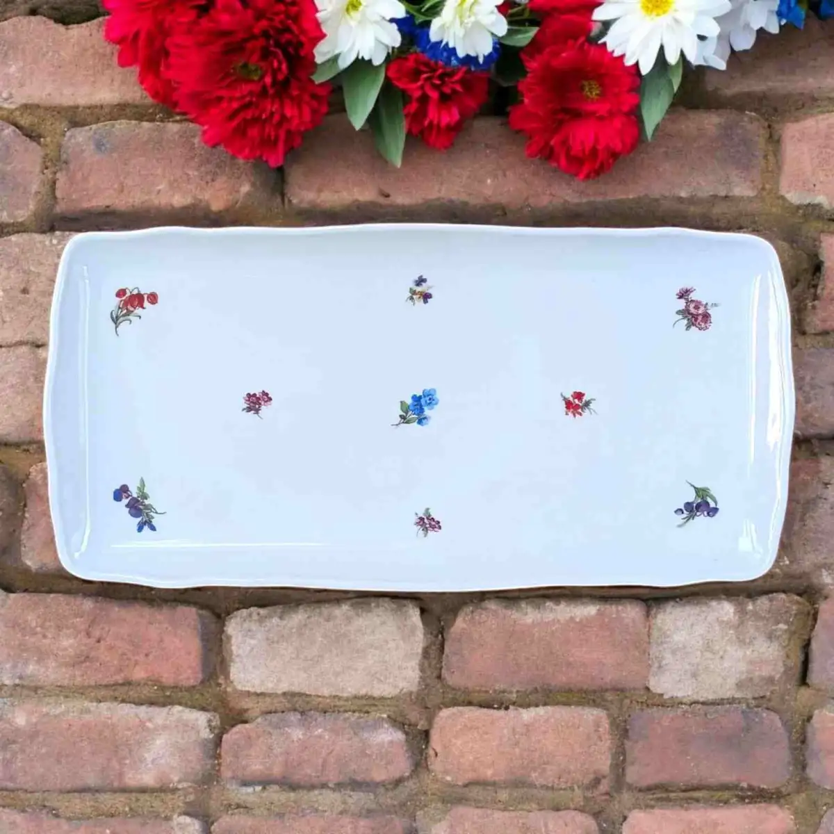 10089 Podnos čtyřhranný 33cm