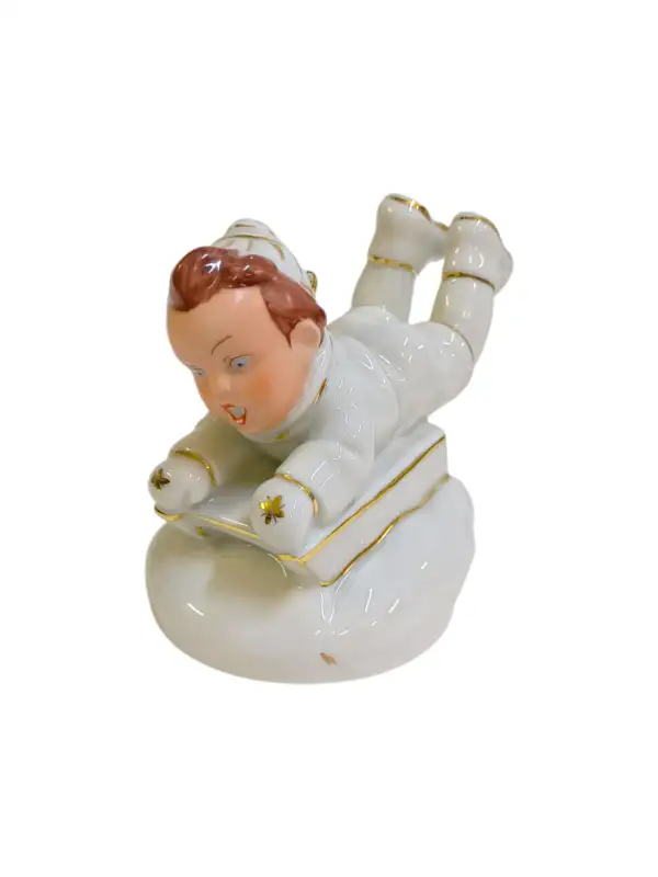Chlapec na sáňkách